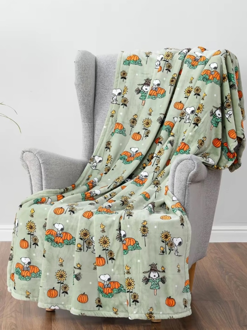 NWT-BERKSHIRE- Peanuts- Snoopy & Woodstock- Green Fall VelvetSoft Blanket 55x70